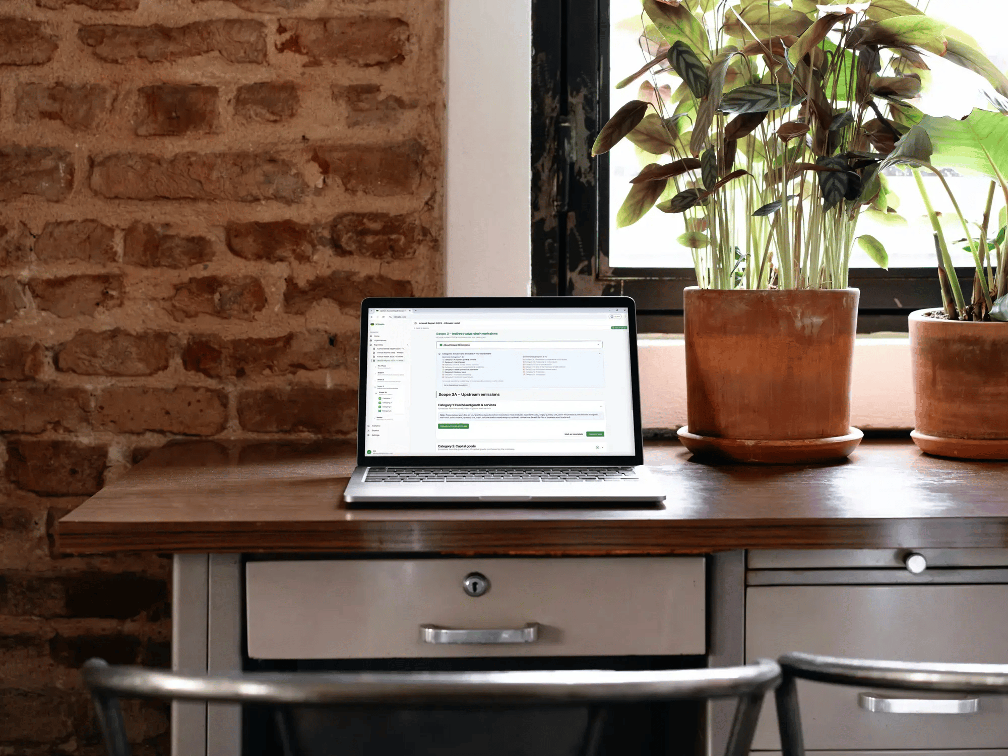 2026_Mockup-laptop-3_report-scope-3_2000x1500px