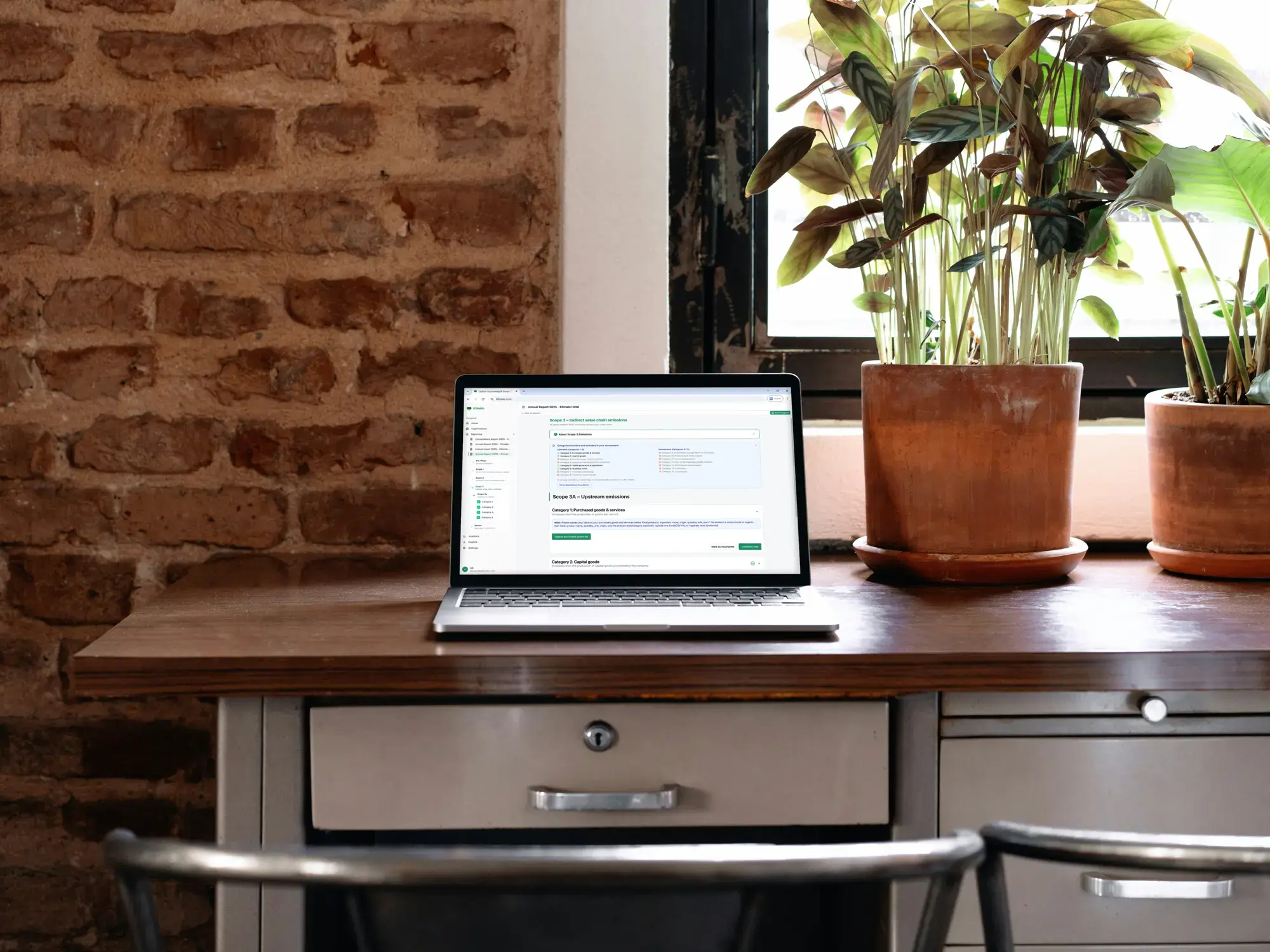 2026_Mockup-laptop-3_report-scope-3_2000x1500px